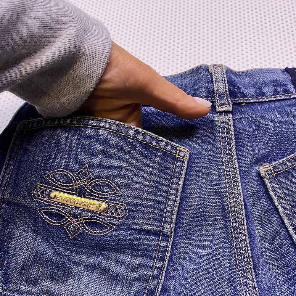 Vintage Brittania High Rise Boot Cut Wide Leg Denim Jeans Brittish Flag 10 long - Picture 8 of 8